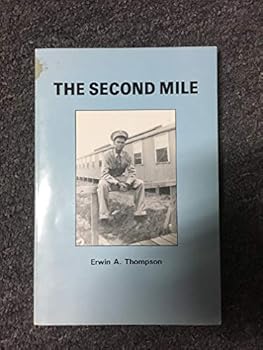 Paperback The Second Mile Book