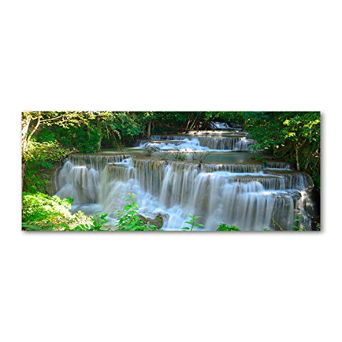 Fond de hotte paysage de cascade pour une cuisine zen et verte
