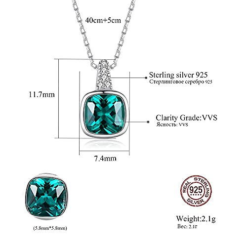 Collier Pendentif Carré Minimaliste, le Cadeau Idéal pour Elle