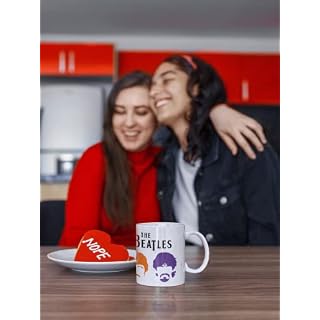 Tasse en céramique The Beatles. Cadeau original. - Les Beatles, Paul McCartney, John Lennon, RIngo Starr, George Harrison Tasse en céramique The Beatles. Cadeau original. – Image 3