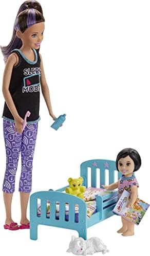 Barbie Skipper Babysitters Inc. Bedtime Playset with Babysitting Skipper Doll, Toddler Doll with Glow-in-the-Dark Pajamas, Bed, Sleeping Kitty, Teddy Bear, Blanket and Storybook