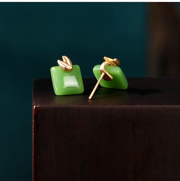 Boucles d'oreilles faux jade blanc légères pour lobes sensibles