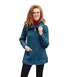 IRISCHE CARDIGAN | Diese trendige Jacke wird stolz in Irland von Aran Woollen Mills hergestellt, früher bekannt als Carraig Donn, einer beliebten Marke traditioneller irischer Strickwaren. Aran Woollen Mills stellt seit 1965 zeitlose Strickwaren her und hat seinen Sitz in Westport, County Mayo