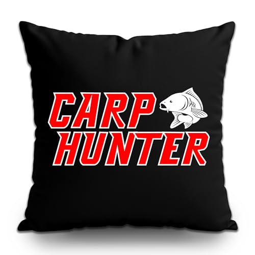 CARP HUNTER Kissen | Kissen mit Karpfen Angler Motiv – Lustige Deko für Fischer & Angelplatz – Waschbarer Sofabezug 40x40 cm | Schwarz mit Füllung