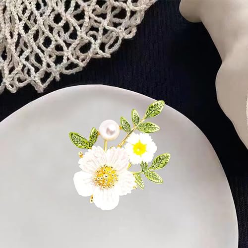 Image of Fashion Flower Brooches for Women Daisy Flower Pearl Chrysanthemum Elegant Enamel Pins Casual Jewelry For Women Party Bag Hat Brooch Pins Accessaries