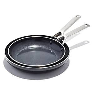 OXO Agility Series 9.5″ and 11” Frying Pan Skillet Set, Ceramic Nonstick Cookware PFAS-Free Induction Suitable Quick Even Heating, Stainless Steel Handle, Chip-Free Rims Dishwasher and Oven Safe Black