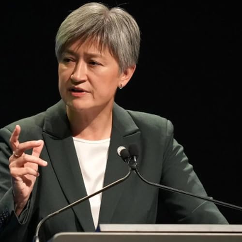 Australians urged to reconsider or delay travel to the Middle East