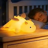 Luce dimmerabile con controllo touch e modalità RGB: la luce notturna Dragon per bambini dispone di tre livelli di luce bianca calda (3000 K) e sette colori RGB che possono essere facilmente regolati al tatto. Così la luce notturna in silicone per bambini offre sempre l'illuminazione giusta, dalla delicata luce addormentata ai colori suggestivi. L'intuitivo controllo touch rende la luce notturna Dragon per bambini ideale per le piccole mani dei bambini. Come graziosa lampada da notte per la cameretta dei bambini, porta magia in ogni cameretta e garantisce una sensazione di sonno rilassante