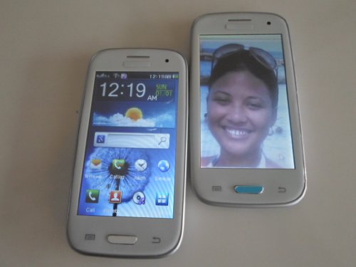 i9300 Dual SIM Cell Phone Quad Band 4.0 inch HVGA Touch Screen WiFi Analog TV Bluetooth (White)