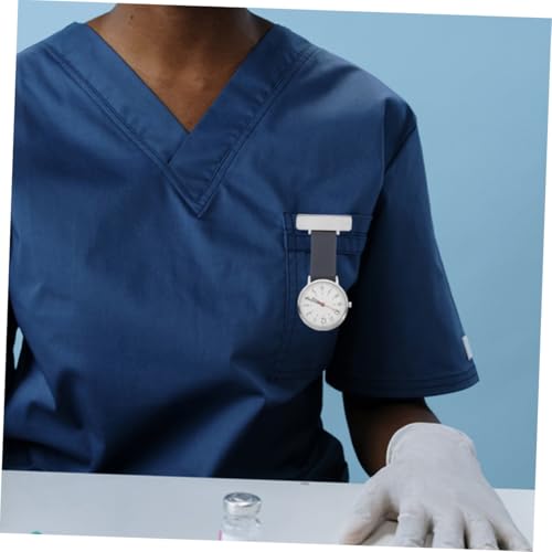 Montre précise pour médecins pour lire l'heure dans le noir complet
