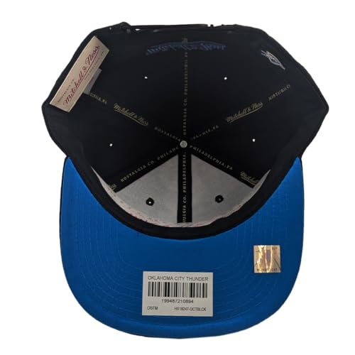 Snapback OKC Thunder noire Mitchell & Ness ajustable à visière plate