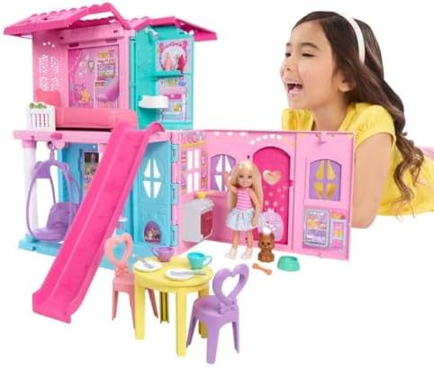 Barbie Chelsea oyuncak bebek evi, 15'ten fazla aksesuar içeren +43 x +33 cm'e kadar genişleyebilen açılır ev, 5 oyun alanı ve kaydırak, küçük bebek ve köpek figürü, JFW49 - Görsel 4