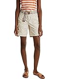 Lässige Shorts mit passendem Gürtel und gekrempeltem Saum