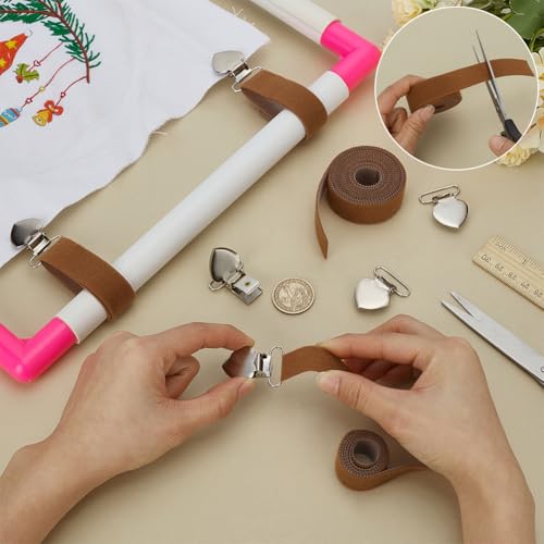 FINGERINSPIRE 2 Sets Canvas Stretch Clip Scroll Rod Side Tension Clips Sewing Gadgets Accessories Tensioners Clips with Saddle Brown Ribbon for Hand Embroidery Needlework Frame DIY Quilting Projects