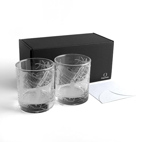 Verres à whisky bourbon scotch et cocktail avec carte