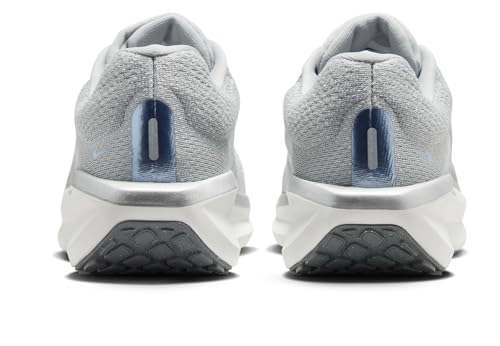 Nike Women's Winflo 11 Sneaker3