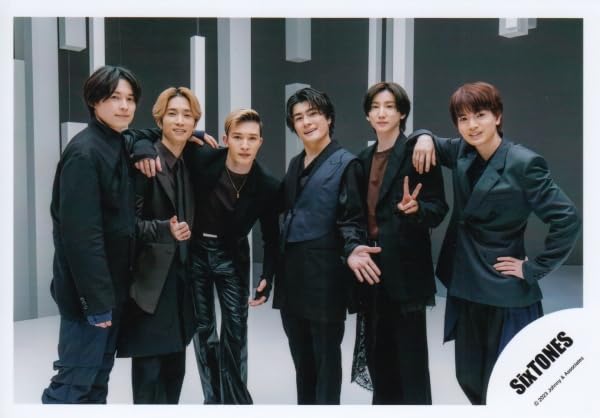 SixTONES 公式写真　混合　a Amazon.co.jp: Six TONES 公式 生 写真（集合）ST01210 : おもちゃ