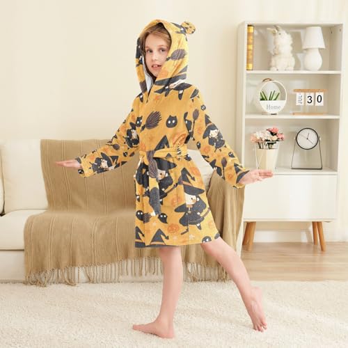 GuoChe Witch Pattern Halloween Backdrop Childrens Robes Hooded Robes3