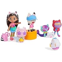 Gabby’s Dollhouse, Travel Themed Figure Set with a Gabby Doll, 5 Cat Toy Figures, Surprise Toys & Dollhouse Accessories, Kids Toys for Girls & Boys 3+