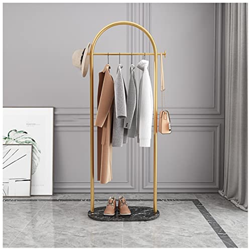 Portant à vêtements robuste au design industriel pour sublimer votre garde-robe