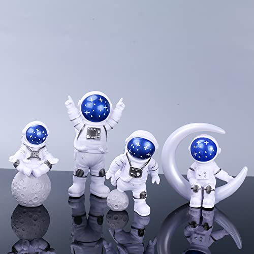 Figurines d'astronaute pour décoration de gâteau d'un thème espace réussi