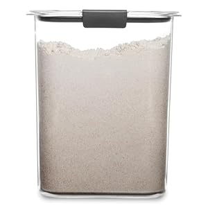 Rubbermaid Brilliance 16-Cup Airtight Food Storage Container with Lid, Clear/Grey – optimal for pantry organization, flour, sugar, and food storage