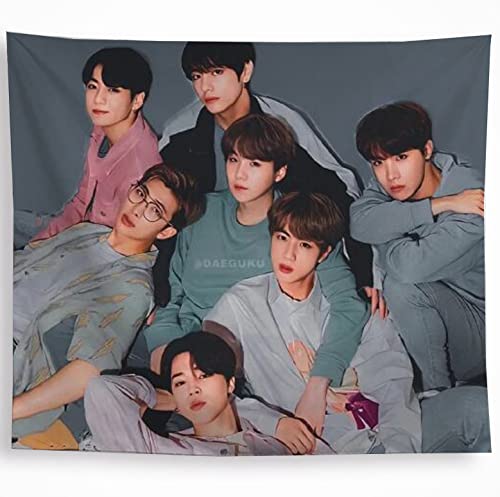 LXYA BTS Mercancía BTS Tapestry Poliéster Póster Arte Tapiz de Ropa de Cama Colgante de Pared, KPOP BTS, K -Pop Cantantes, Cantantes Pop surcoreanos EJÉRCITO Regalo Caliente Cover