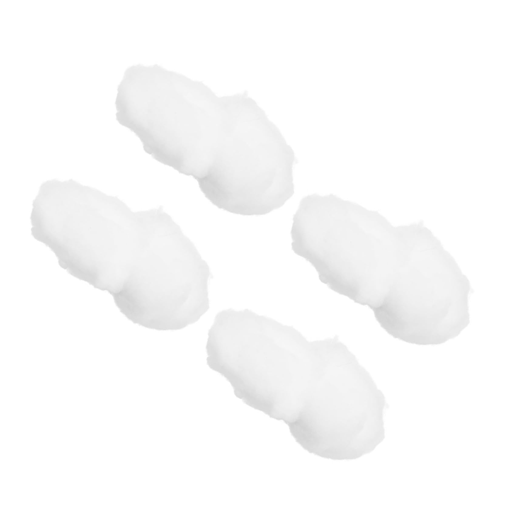 Nuages décoratifs en coton blanc 3D contre les murs vides pour jardin et événements