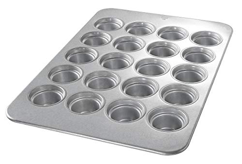 Chicago Metallic 44555 Glazed 20-Cavity Large Crown Muffin Pan