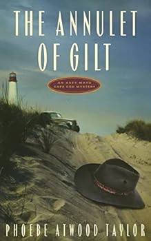 Paperback The Annulet of Gilt: An Asey Mayo Cape Cod Mystery Book