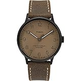 Diese hochwertige Uhr hat ein Braun Leder Band ( 21 cm Länge und 19 mm Breite) mit einer Dornschließe