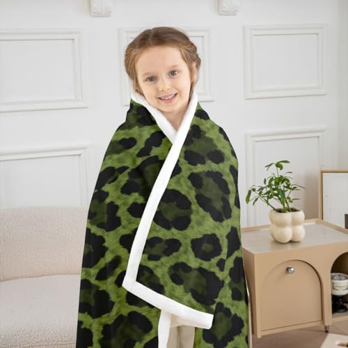 Couverture polaire camouflage vert 150x200cm pour déco chambre enfant