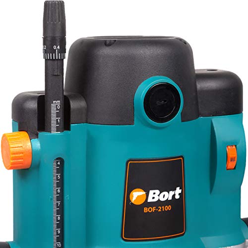 Oberfräse Bort BOF-2100 mit 2100 W und 8 mm Spannzangen