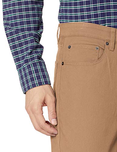 Amazon Essentials Men's Pants, Relaxed-Fit, 5-Pockets, Stretch Twill - Image 4