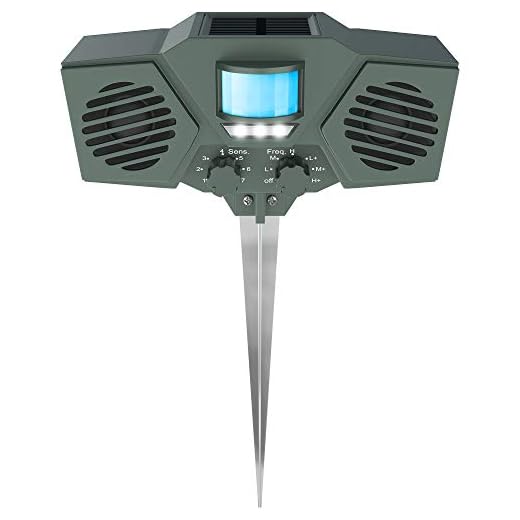 Hoont Solar Powered Motion Activated Ultrasonic with Flashing Strobe Outdoor Animal and Pest Repeller
