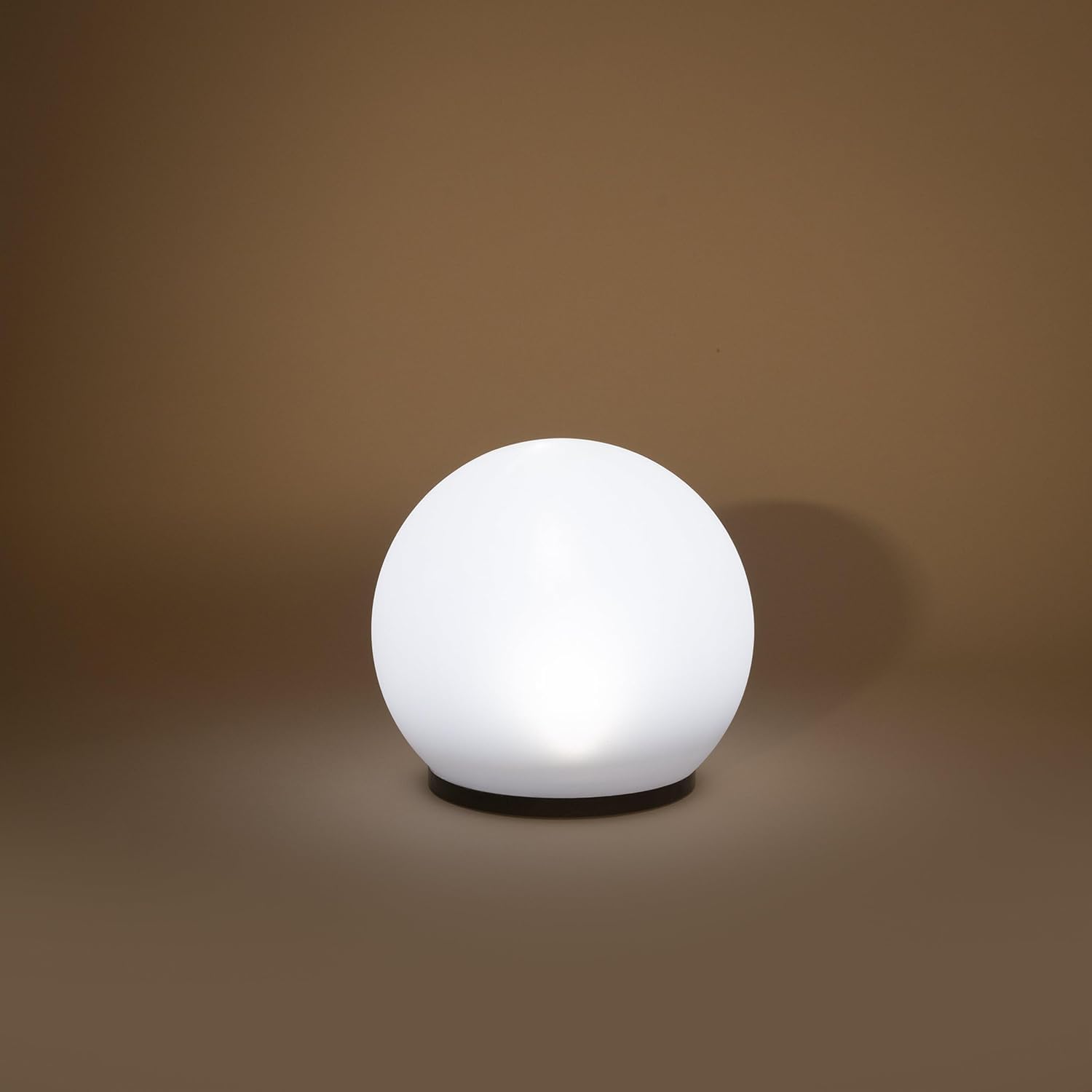 Boule lumineuse solaire 20 cm 7 couleurs de lumière ou changements de lumière - 8 heures d'éclairage Lampe solaire Esotec 102609