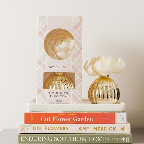 Bridgewater Candle Sweet Grace Holiday Flower Diffuser | Passion Fruit, Sparkling Tea, Patchouli | Metallic Decorative Air Freshener for Home | 8 oz | 60 Day Lifespan