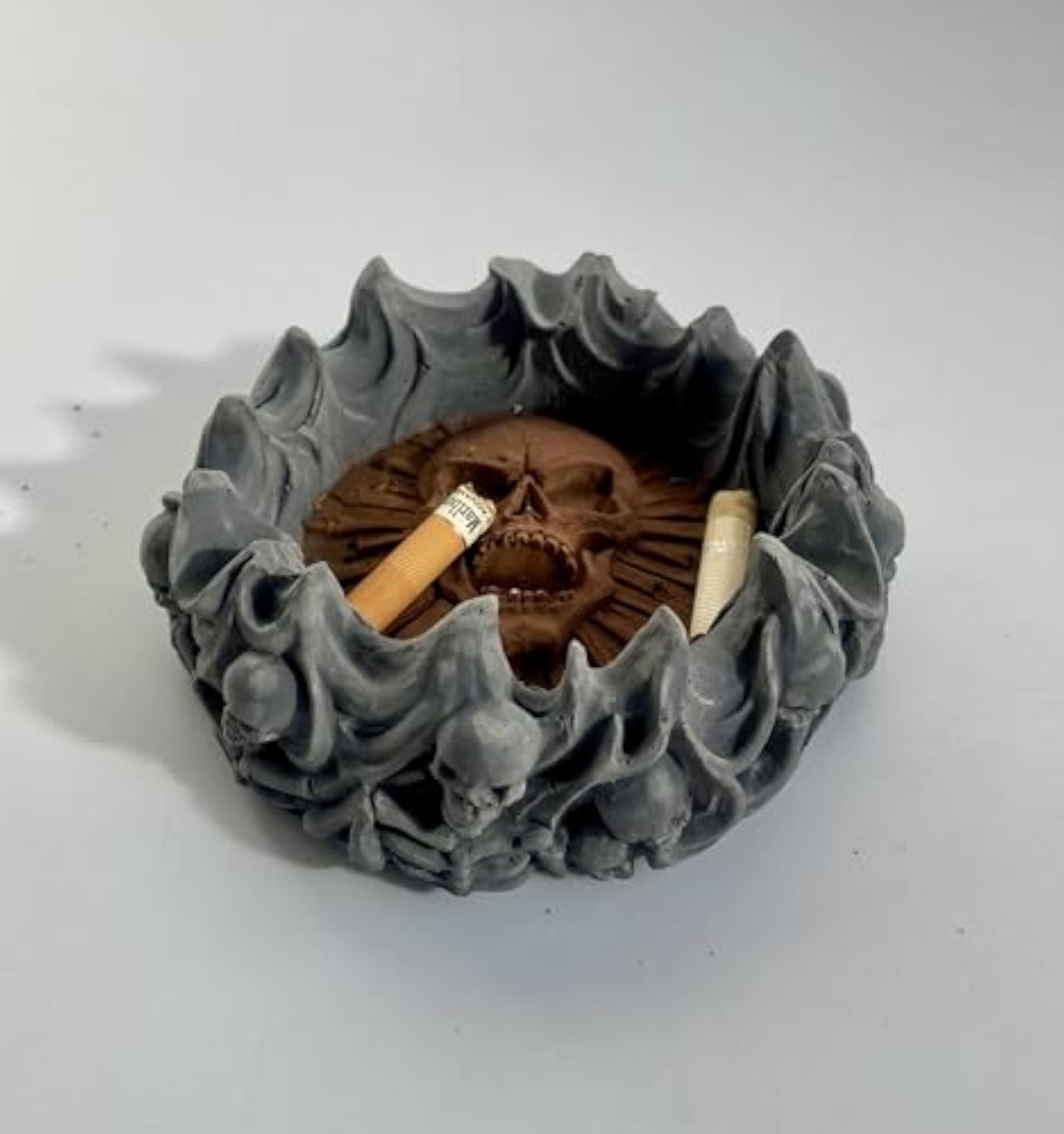 Decorative Modern Skull Ash Tray for Home and Office