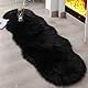 JXLOULAN Faux Lammfell Schaffell Teppich Schwarz 60x160 cm, Longhair Flauschiger Teppich Wohnzimmer Deko, Weicher Fell Carpet für Stühle Sofa Schlafzimmer Kinderzimmer