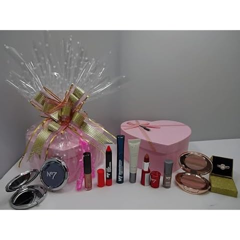 No7 Luxury Beauty Collection Gift Hamper Cover