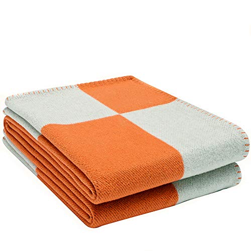 10 Best Yarn For Throw Blanket in 2023 (February update)