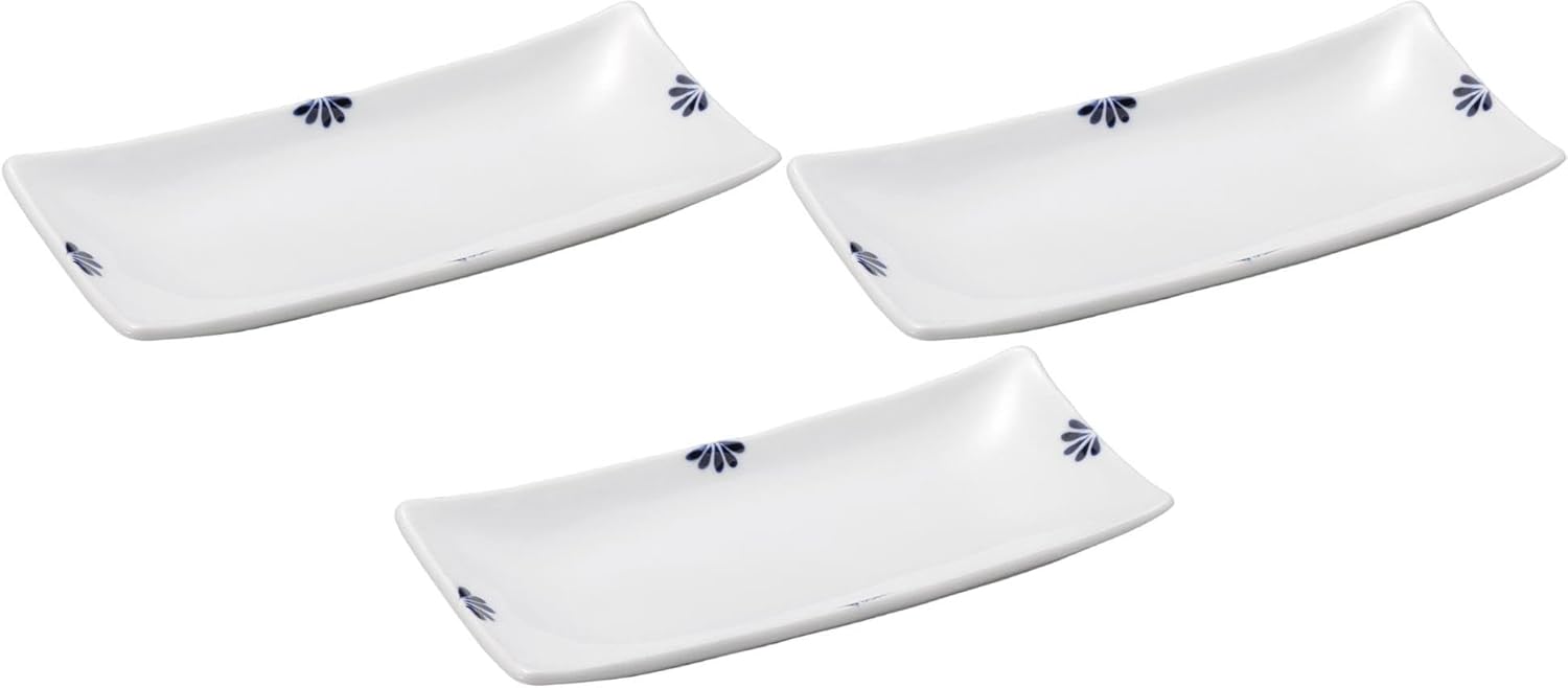 セトモノホンポ(Setomonohonpo) Set of 3 Small Flower (Blue) Serving Dishes [8.7 x 3.9 x 1.1 inches (22 x 10 x 2.7 cm) | Appetizer Plates