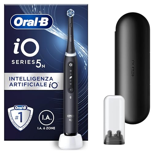 Oral-B Spazzolino Elettrico Ricaricabile iO 5N Nero, 1 Spazzolino Elettrico, 1 Testina, Custodia Da Viaggio, io 5 Per Una Pulizia Denti Efficace, Sensore di Pressione, Gengive Protette