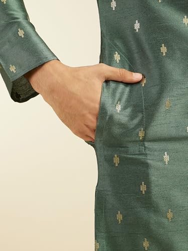 Image of DIWAS BY MANYAVAR Men's Art Silk Thread Embroidered Sequined Kurta (1pc)