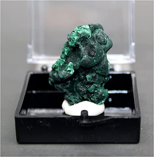 Quartz et malachite de guérison pour harmoniser un espace chargé
