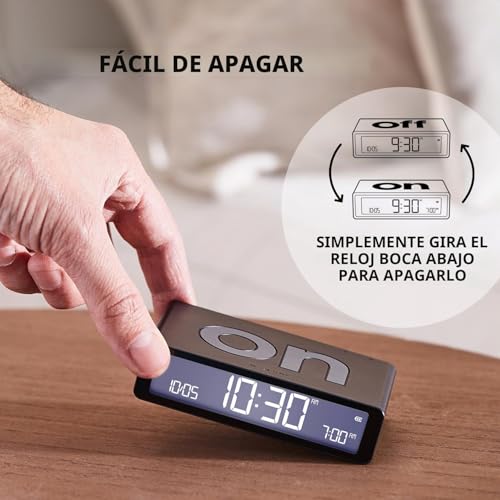 Reloj de noche recargable Lexon Flip para apagar la alarma sin buscar botones 4