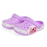 DESIGN: nuestros accesorios se caracterizan por una gráfica muy particular y contemporánea con estampas coloradas y originales. Los niños pueden elegir entre una gran variedad de modelos.