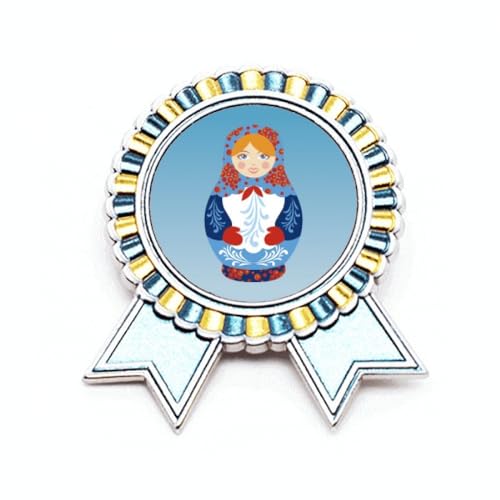 Broche poupée russe en métal M un cadeau symbolique chargé d'histoire