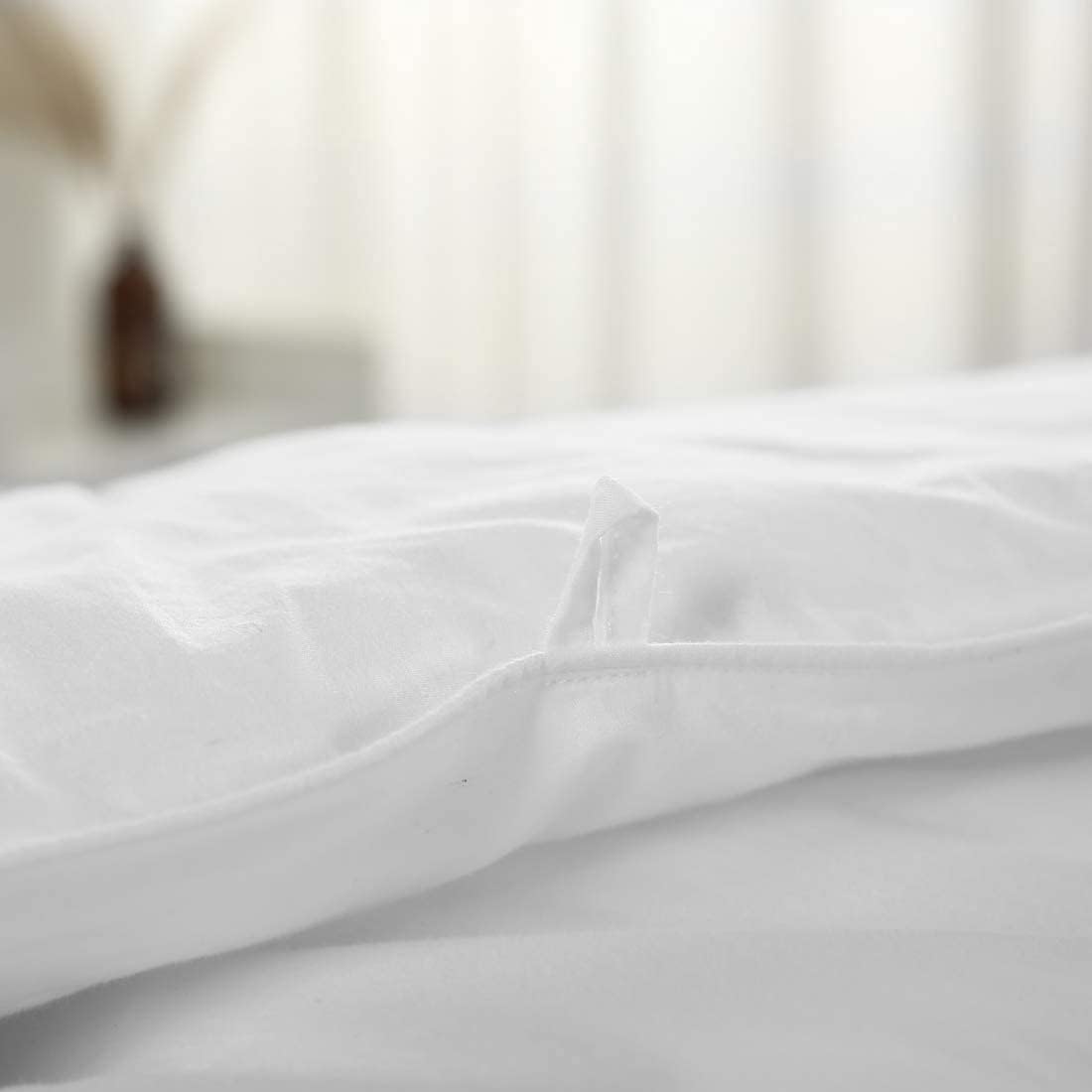 ABAKAN Luxury Down Alternative Comforter King Size 100% Cotton Soft Summer Comforter Lightweight Hotel Duvet Insert with Corner Tabs 90x102 inch White