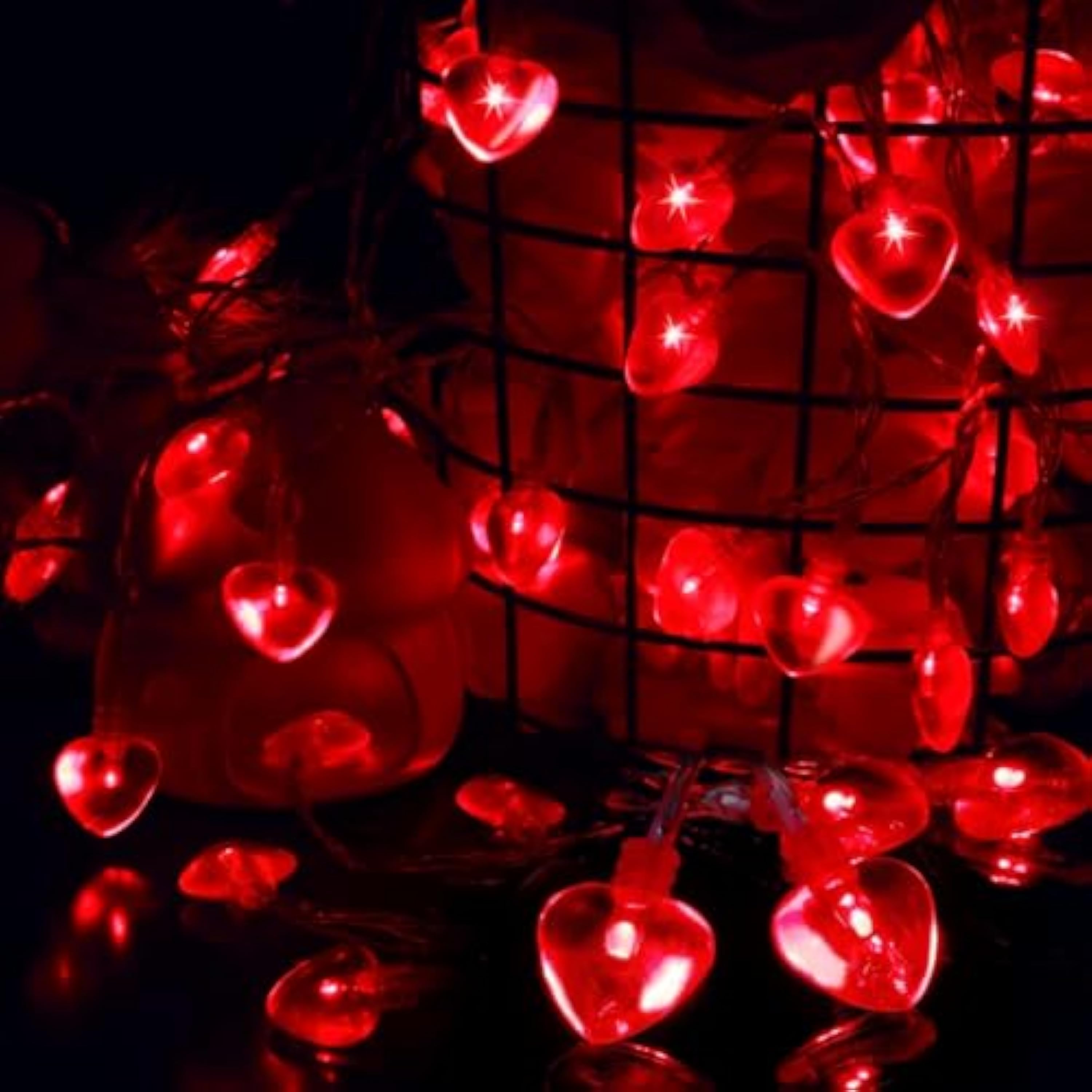 KATELUO LED Luces de Hadas en Forma de Corazón Rojo Cadena de Luces LED, 3 Metro Guirnalda de Luces de Corazón, Guirnaldas Luminosas Interior Exterior para Decoracion San Valentin Bodas Aniversarios